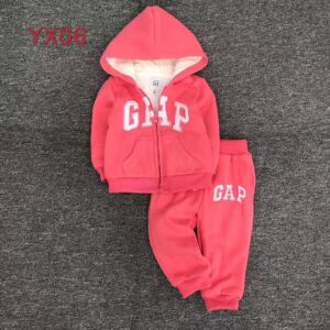 Ensemble 2pieces jogging bebe 1an a 5ans marque gap