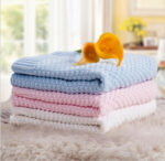 COUVERTURE BEBE EN LAINE