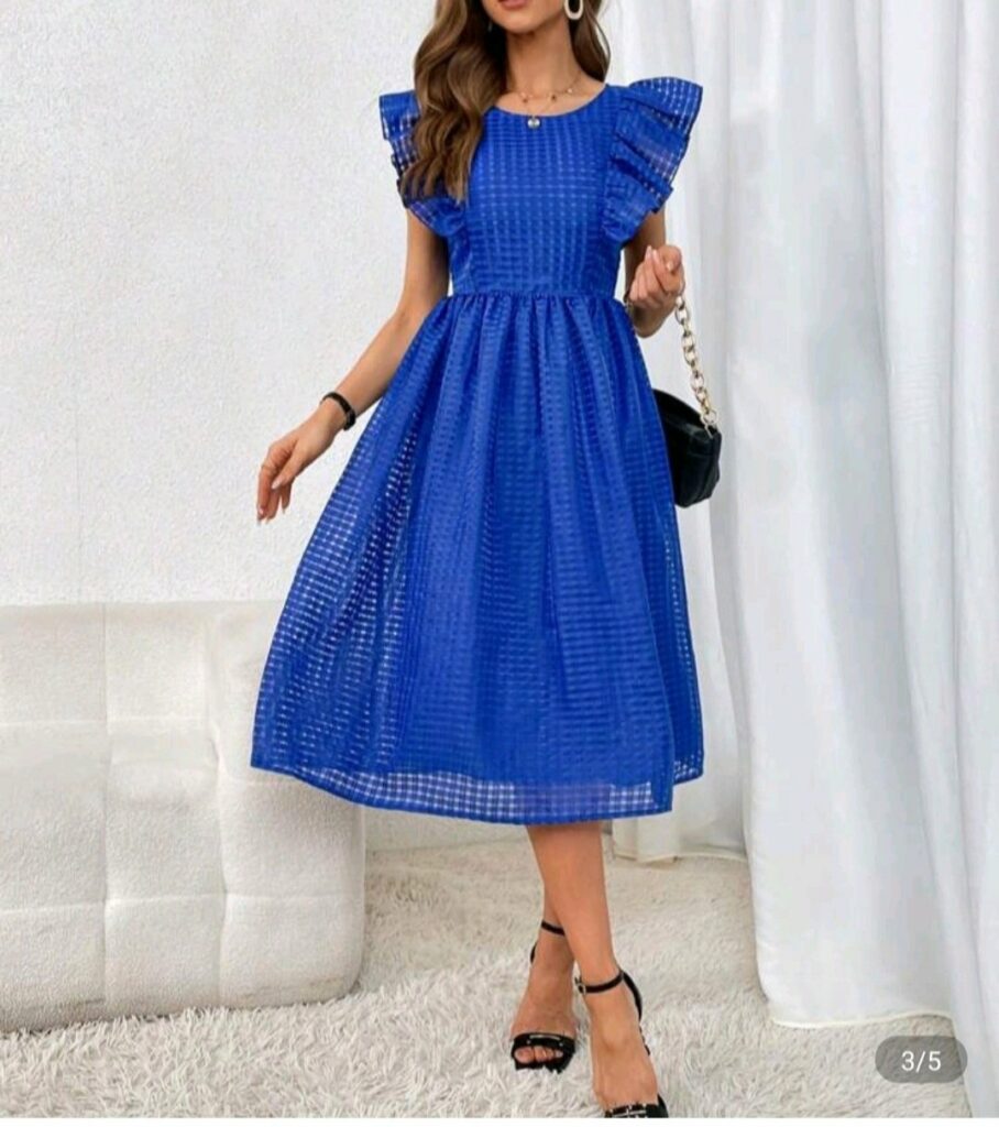 Robe élégante bleu royal à volants – Dakar