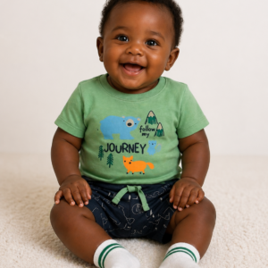 Ensemble Bébé Garçon 3 Pièces Été – T-shirt + Short + Chaussettes | Bambinerie Maternita Dakar