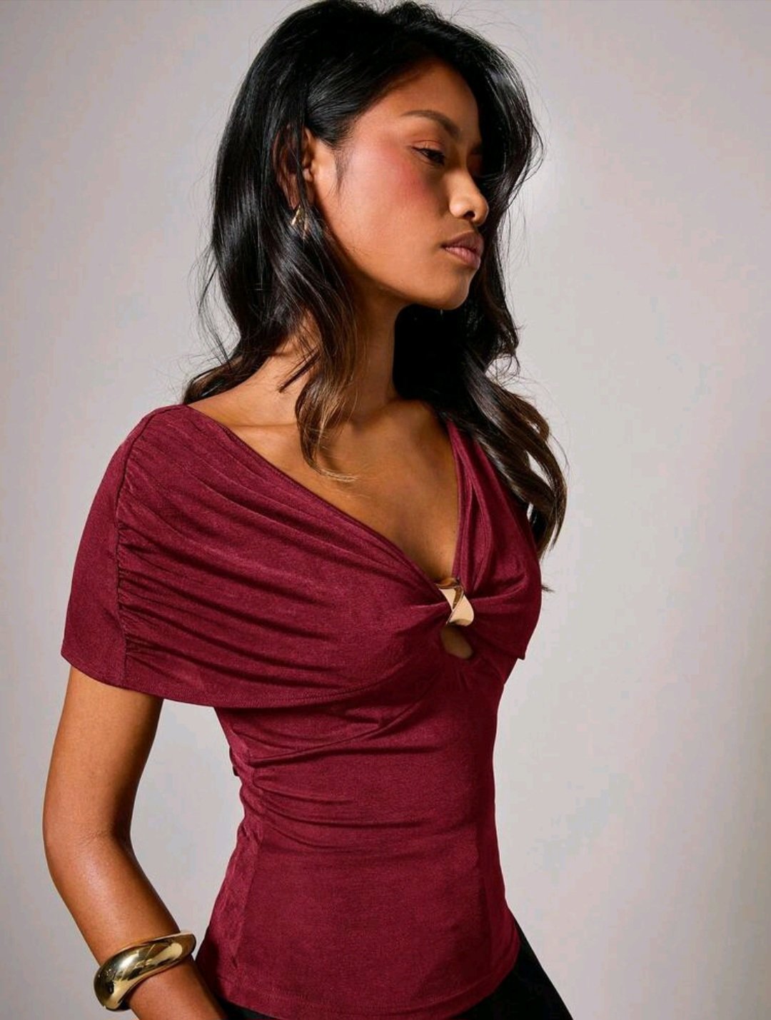 Top chic bordeaux drapé boucle dorée taille 40-42 Bambinerie Maternita Dakar Haut femme elegant destock neuf Dakar livraison rapide