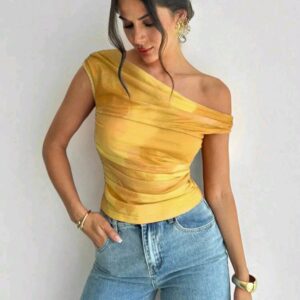 Top Femme Asymétrique Drapé Jaune Soleil – Prêt-à-porter Femme & Maternité Dakar | Tailles 40 & 42