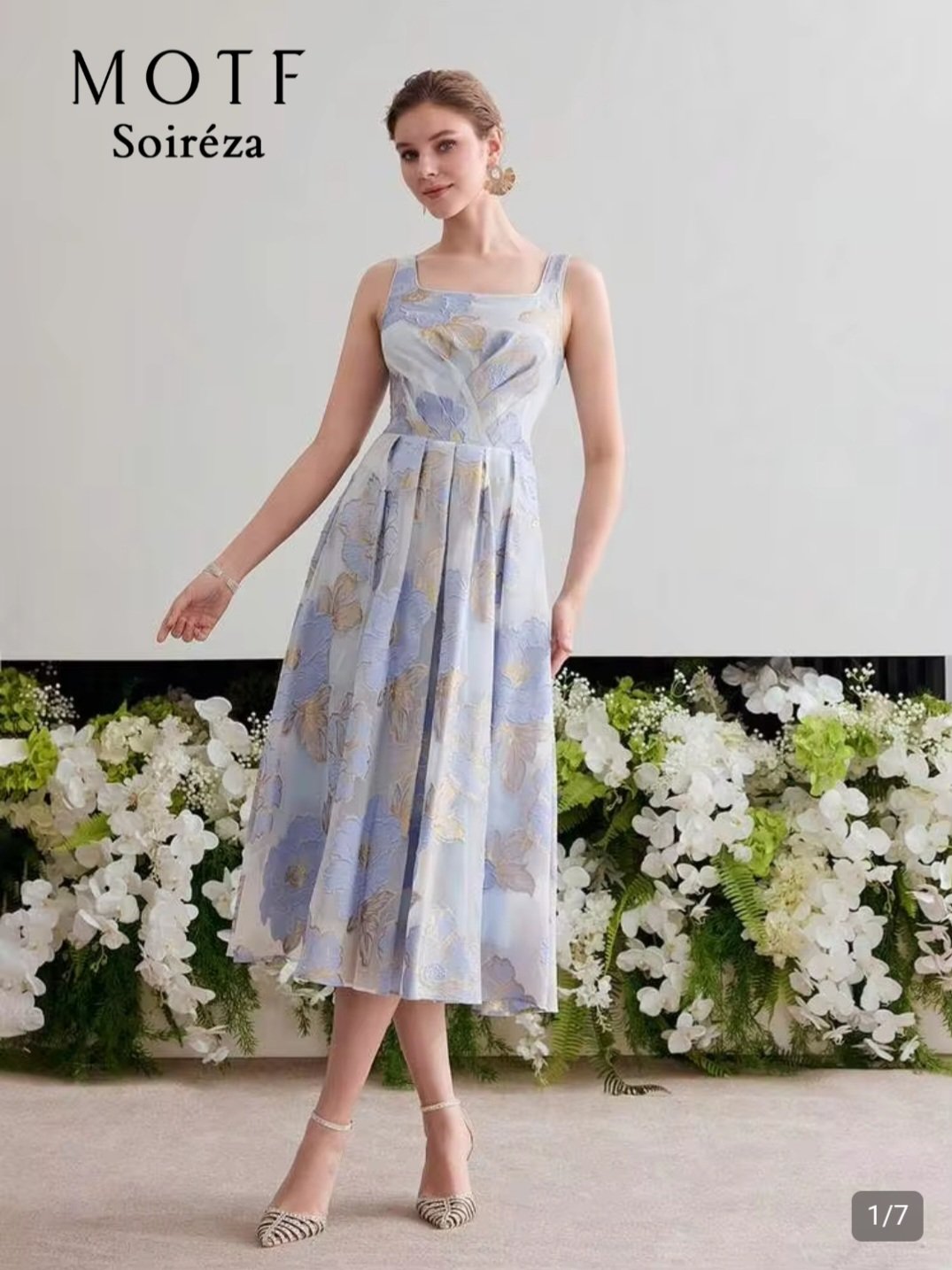 Robe Midi Fleurie Femme Bleu Ciel Élégante – Motif Floral Soirée | Tailles 40 et 42 Maternita DAKAR