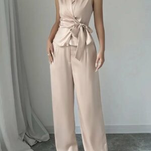 Ensemble pantalon chic femme beige champagne – Top cache-cœur avec nœud et pantalon fluide.Maternita Dakar