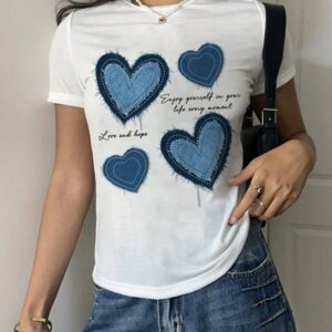 ​T-shirt Blanc Cœurs Denim & Inscriptions  Neuf– Taille 40-42 | Mode Femme & Maternité Dakar