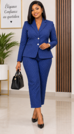 Ensemble tailleur pantalon bleu à pois marque Mango taille 40-42 chez Bambinerie Maternita Dakar