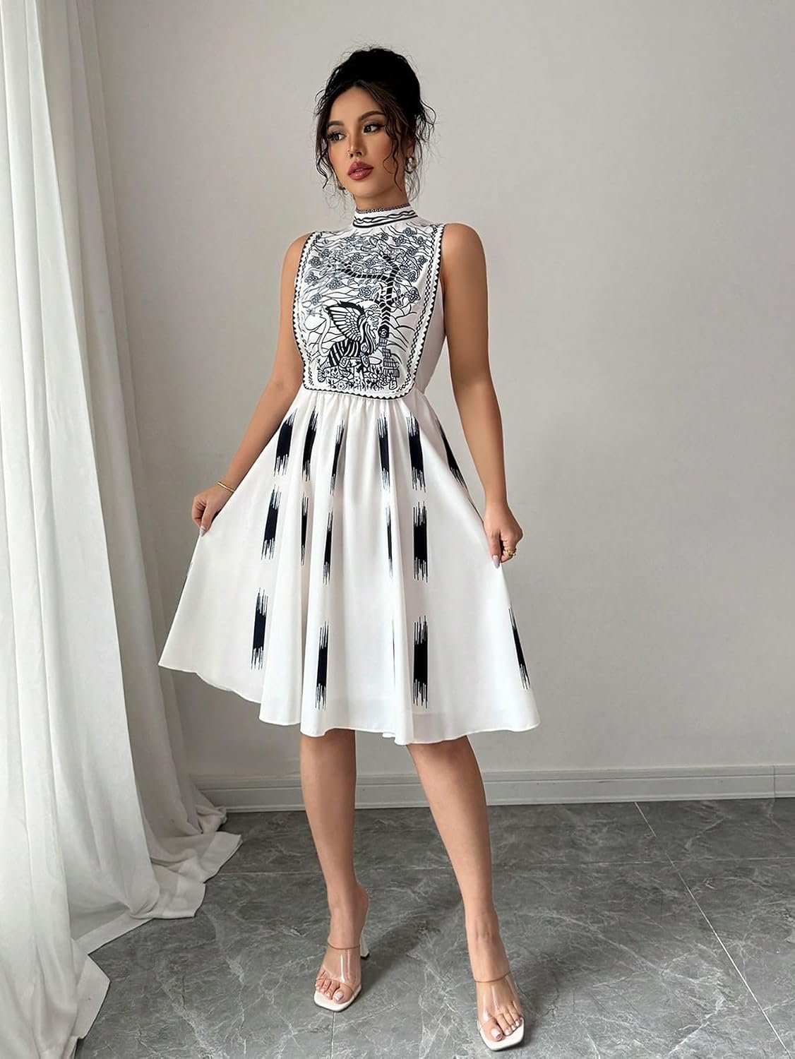 robe-patineuse-mi-longue-blanche-imprime-noir-col-montant-maternita-dakar