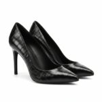 Vue de profil escarpin noir verni croco pointure 38 Grand Boulevard
